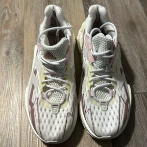 Women’s Adidas JetBoost